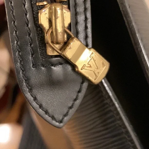 ✨FINAL OFFER✨Authentic Louis Vuitton Vintage handbag - Picture 5 of 16